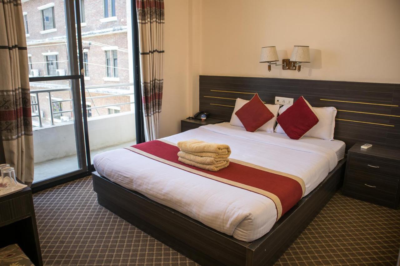Mirage Inn Rummindei Eksteriør bilde